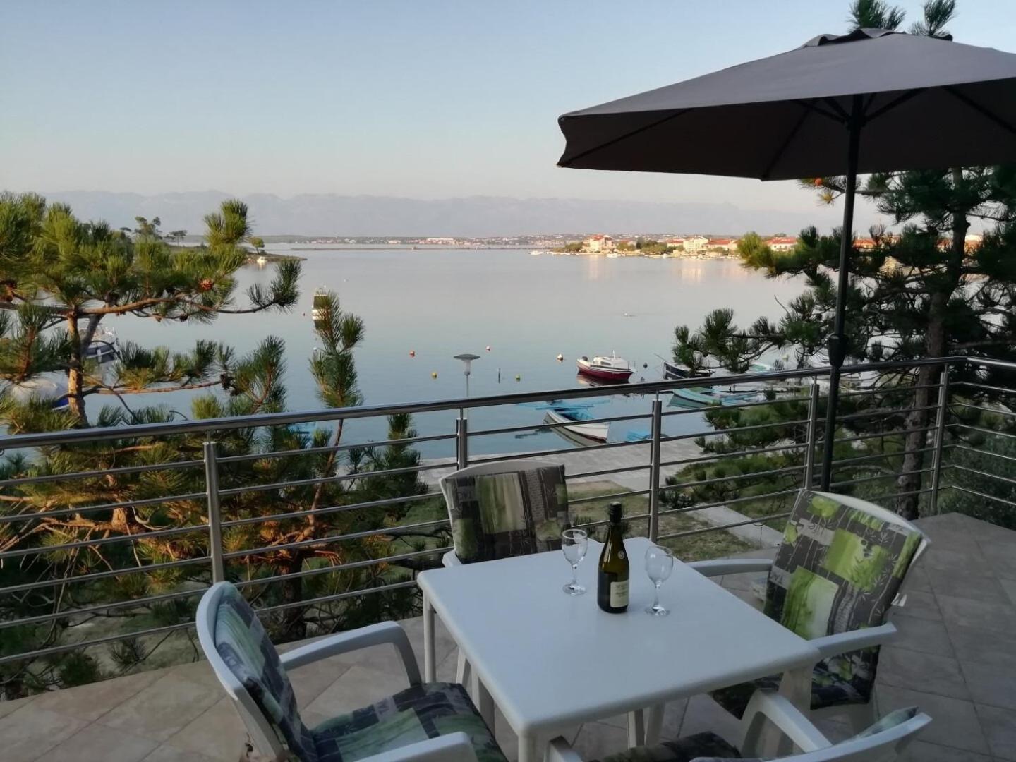 נין Apartments Ljilja מראה חיצוני תמונה